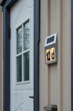 Jotex Ulkovalaisimet|Ulkovalaisimet^Aurinkokennoseinävalaisin Wally