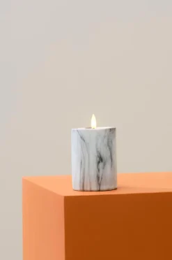 Jotex Kynttilät^FLAMME MARBLE Pöytäkynttilä LED, 12,5 Cm