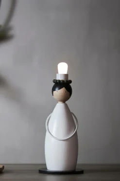 Jotex Jouluvalot^Kynttilänjalka Lucia Classic, Korkeus 26 Cm