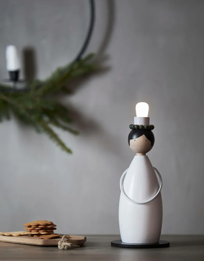 Jotex Jouluvalot^Kynttilänjalka Lucia Classic, Korkeus 26 Cm