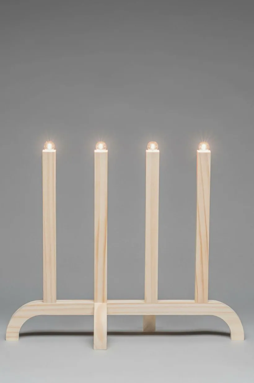 Jotex Jouluvalot^Sähkökynttelikkö Puuta, 4 Lamppua, 42 Cm