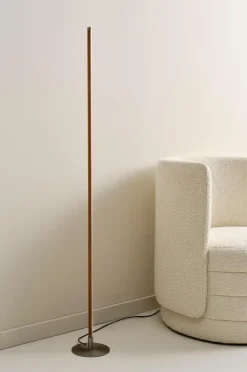 Jotex Lattiavalaisimet^STRIMMA Lattiavalaisin LED-valolla