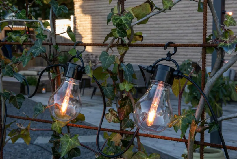 Jotex Ulkovalaisimet|Ulkovalaisimet^Valosarja B/O, 10 LED-lamppua, Aurinkopaneeli